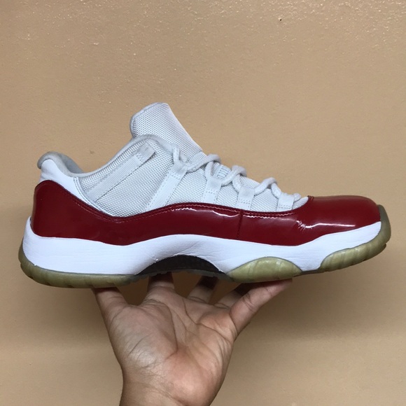 2016 Jordan 11 Retro Low Cherry - Picture 7 of 17